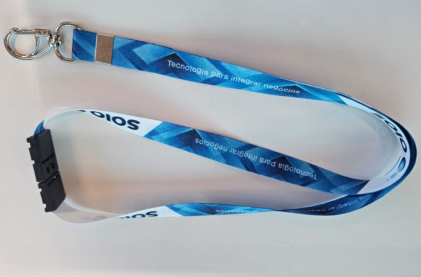Cordão Personalizado 15mm frente e verso Mosquete ferro - com Trava de segurança