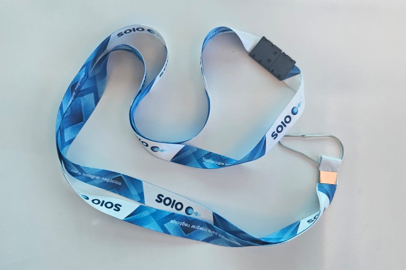 Cordão porta Caneca 30mm - Com terminal Gota e trava de segurança