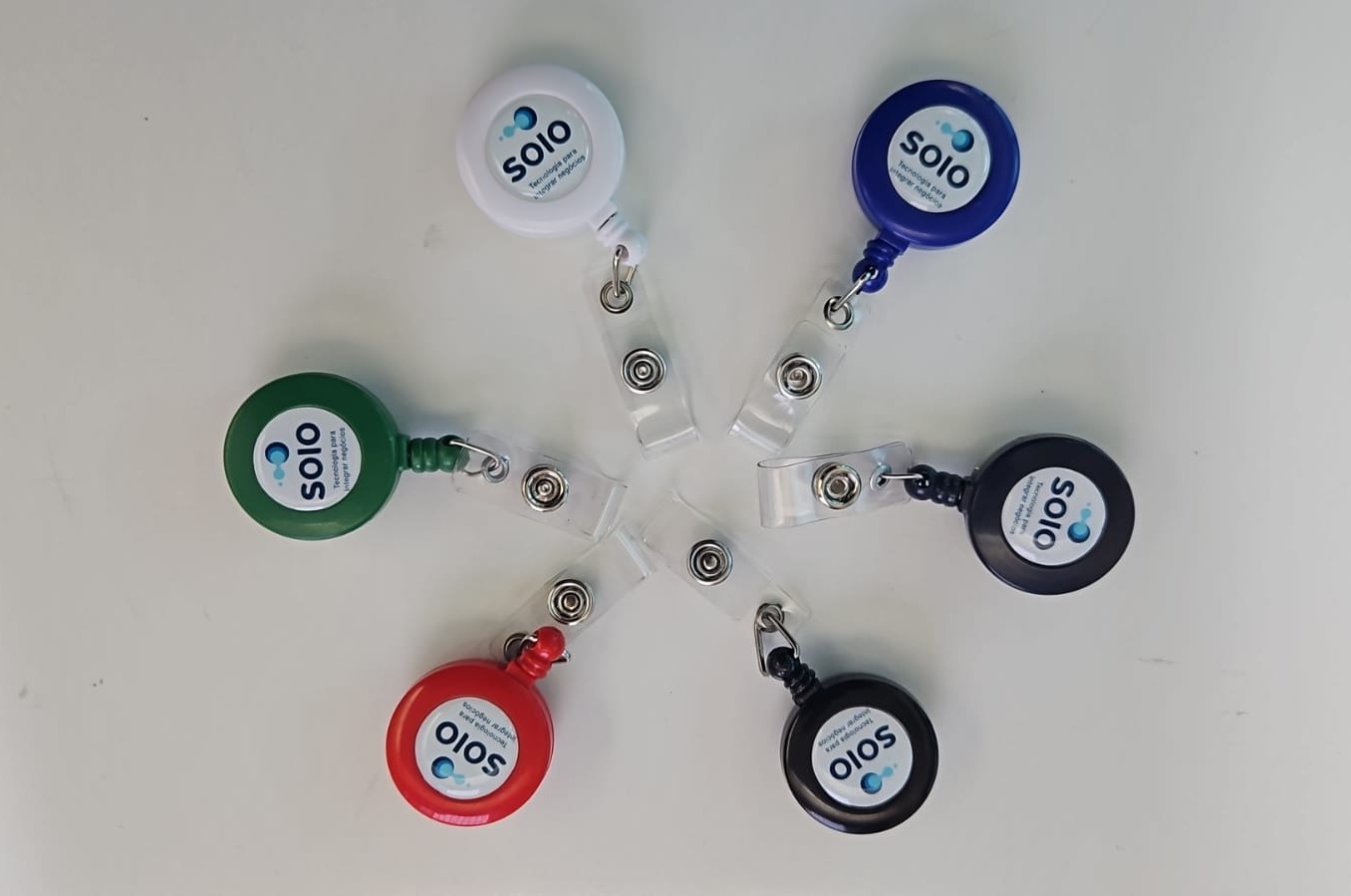 RollerClip Personalizado cor básica (Branco, Preto, Vermelho, Verde, Azul) leitoso